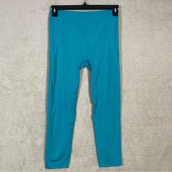 Fabletics High Waisted Seamless‎ Dot Capri Pants Womens Medium Teal Athletic - Picture 1 of 7